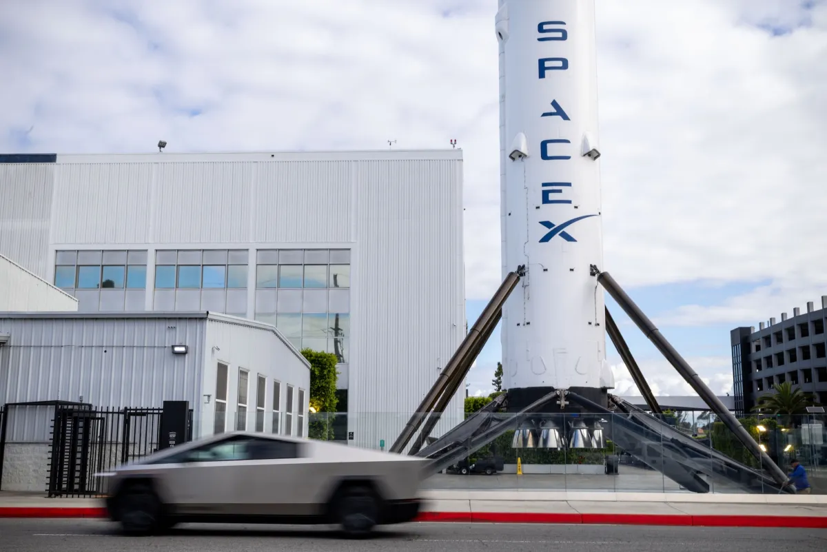SpaceX and Tesla boards form special committees to review merger