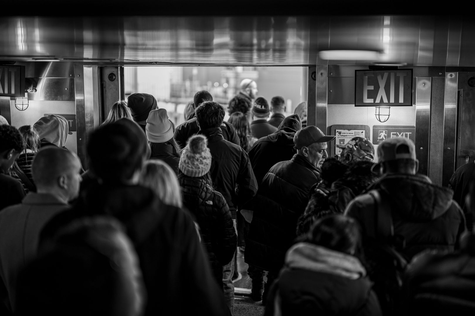 De bitcoin-futuresmarkt ziet eruit als een drukke club met een kleine uitgang – en het kan pijn veroorzaken