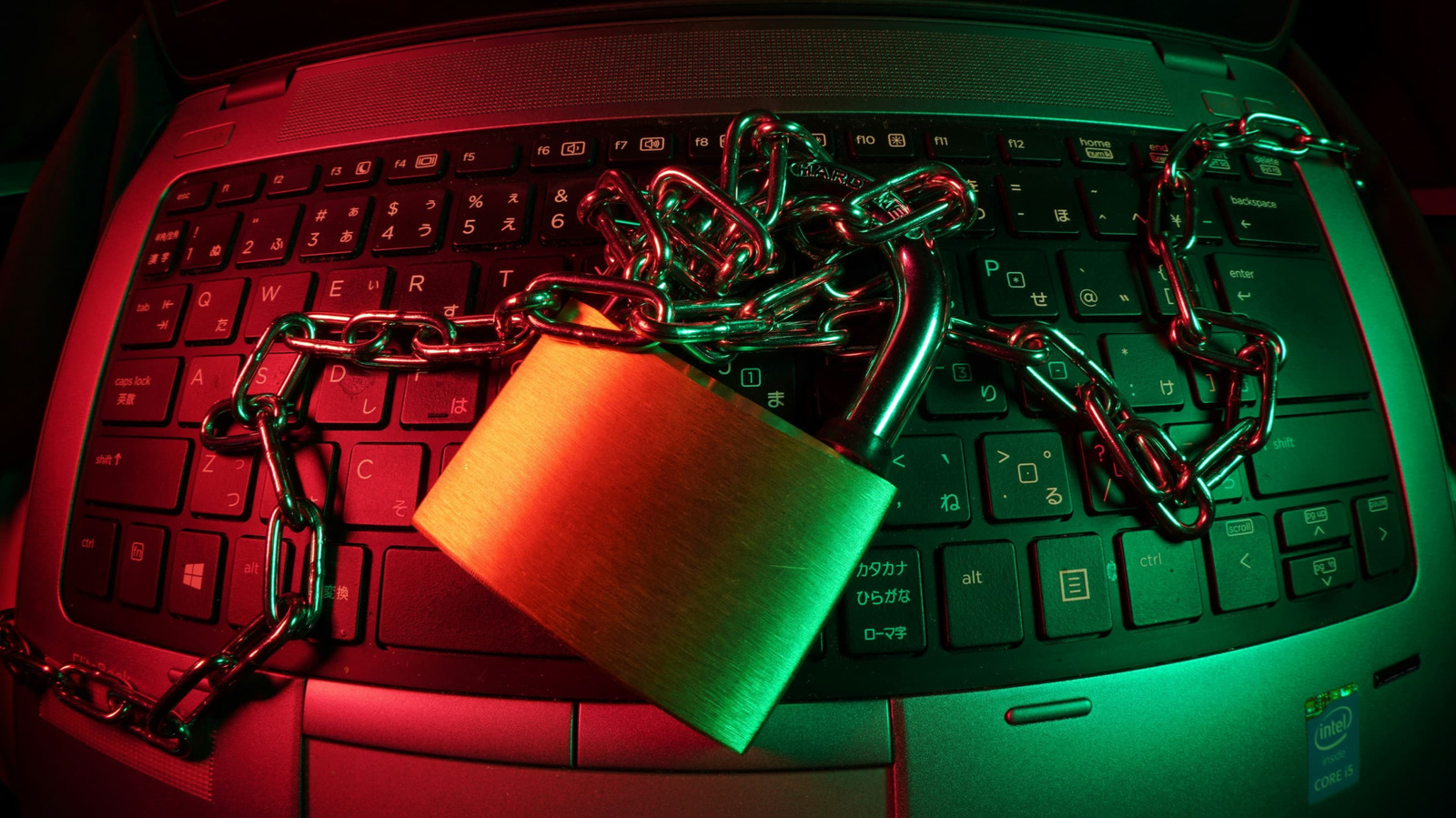 Een ransomware-onderhandelaar die samenspande met aanvallers om slachtoffers op te lichten, werd veroordeeld tot 70 maanden gevangenisstraf