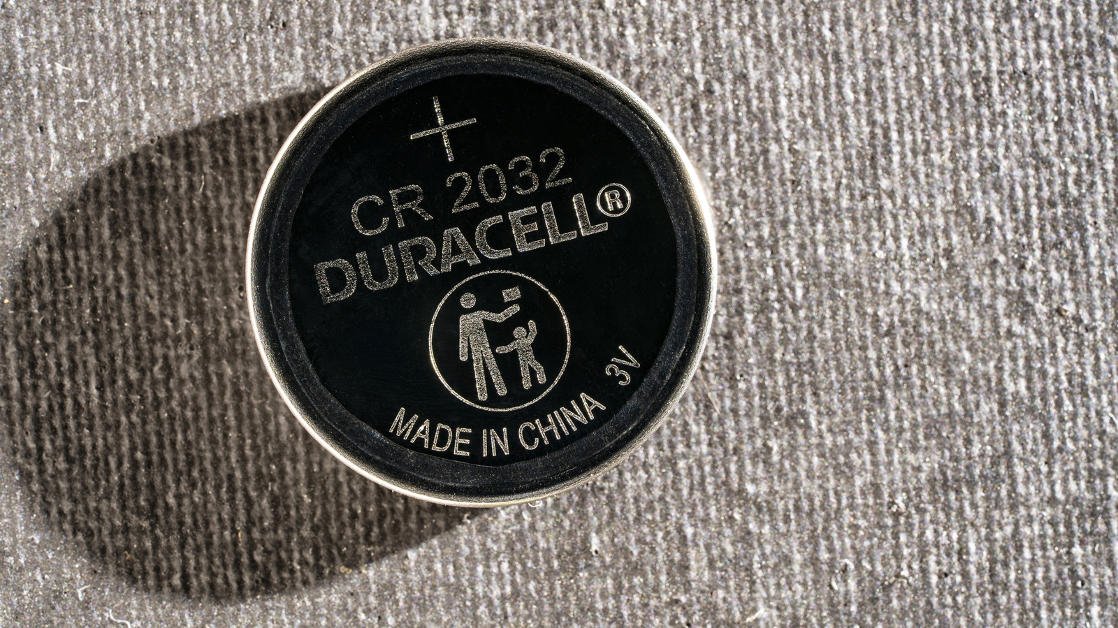 Hier leest u hoe u een CR2032-batterij test om te zien of deze goed is