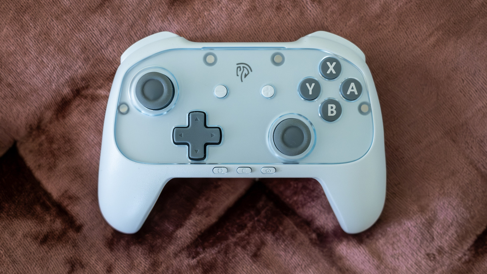 EasySMX S10 Lite review: A Switch 2 fidget toy with a weird removable faceplate