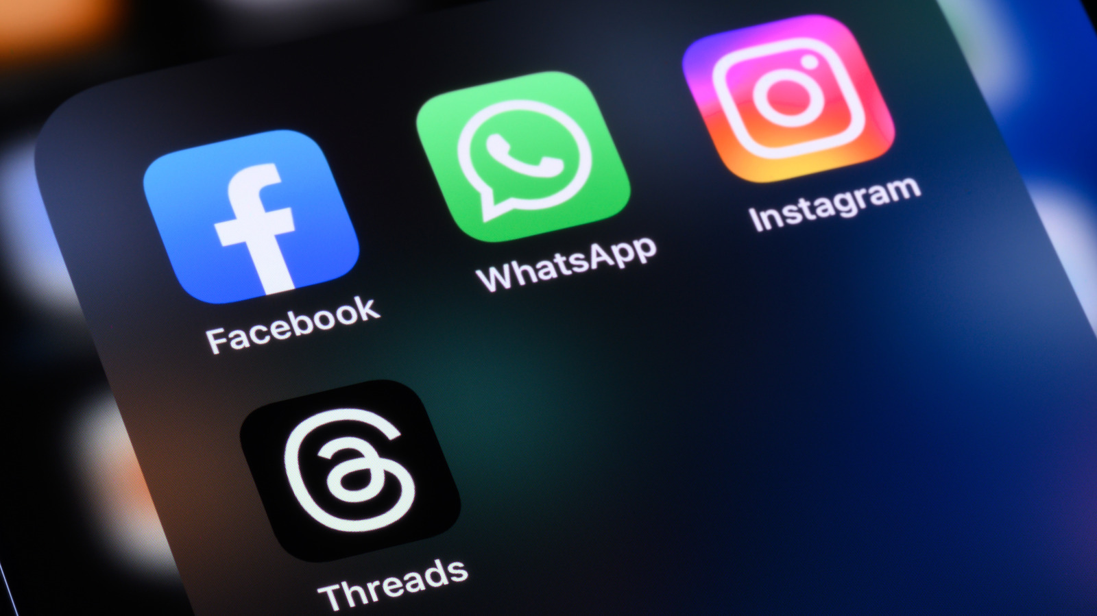 De EU zegt dat het ‘verslavende’ ontwerp van Facebook en Instagram illegaal is