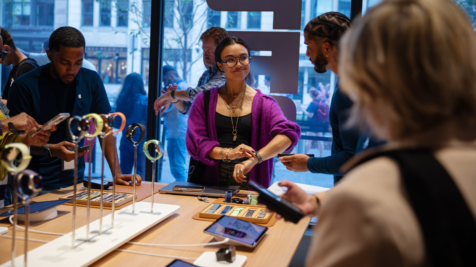 Een nieuwe look voor de Apple Watch kan nog minstens een jaar op zich laten wachten