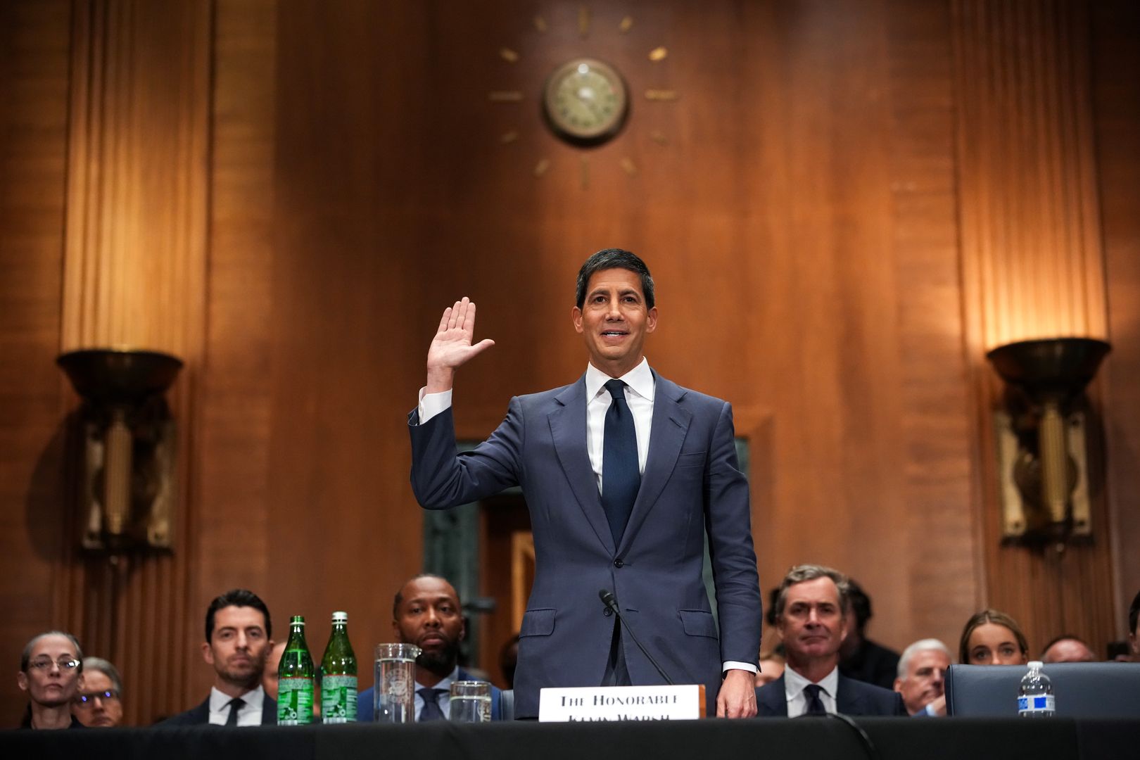 De Senaat bevestigt Kevin Warsh als bestuurslid van de Fed, voorafgaand aan de verwachte stemming in de voorzitter