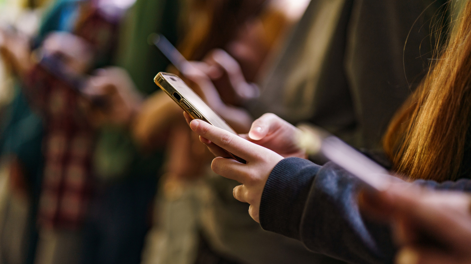 Frankrijk gaat sociale media verbieden voor kinderen onder de 15 jaar