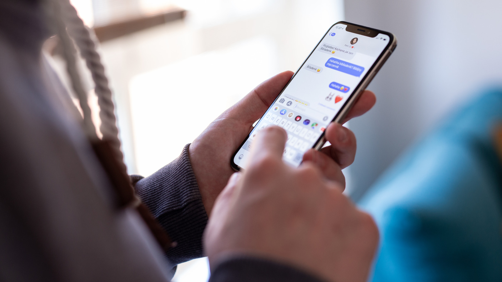 Hoe u stickers op uw iPhone kunt maken en verwijderen