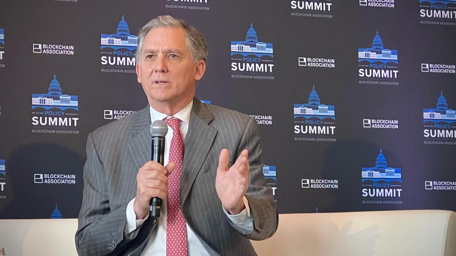 Amerikaanse wetgevers verdiepen zich in het tokeniseren van effecten terwijl Trump modderige wateren doorkruist