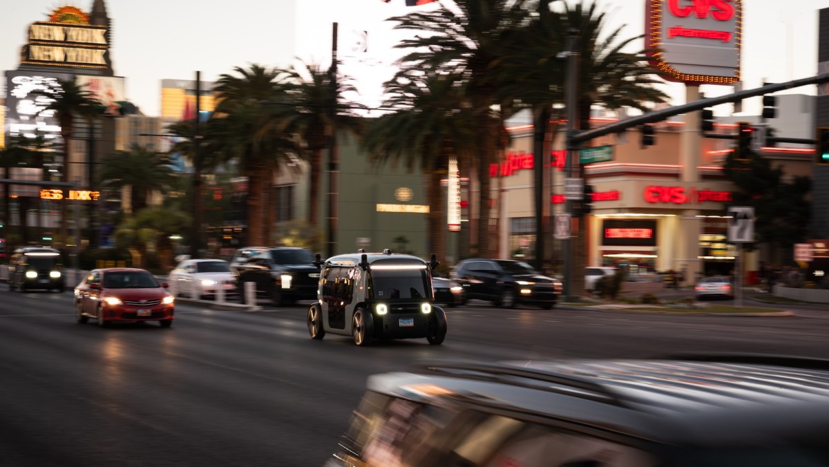 TechCrunch Mobility: Zoox bereidt zich voor op lancering en het AV-imperium van Uber