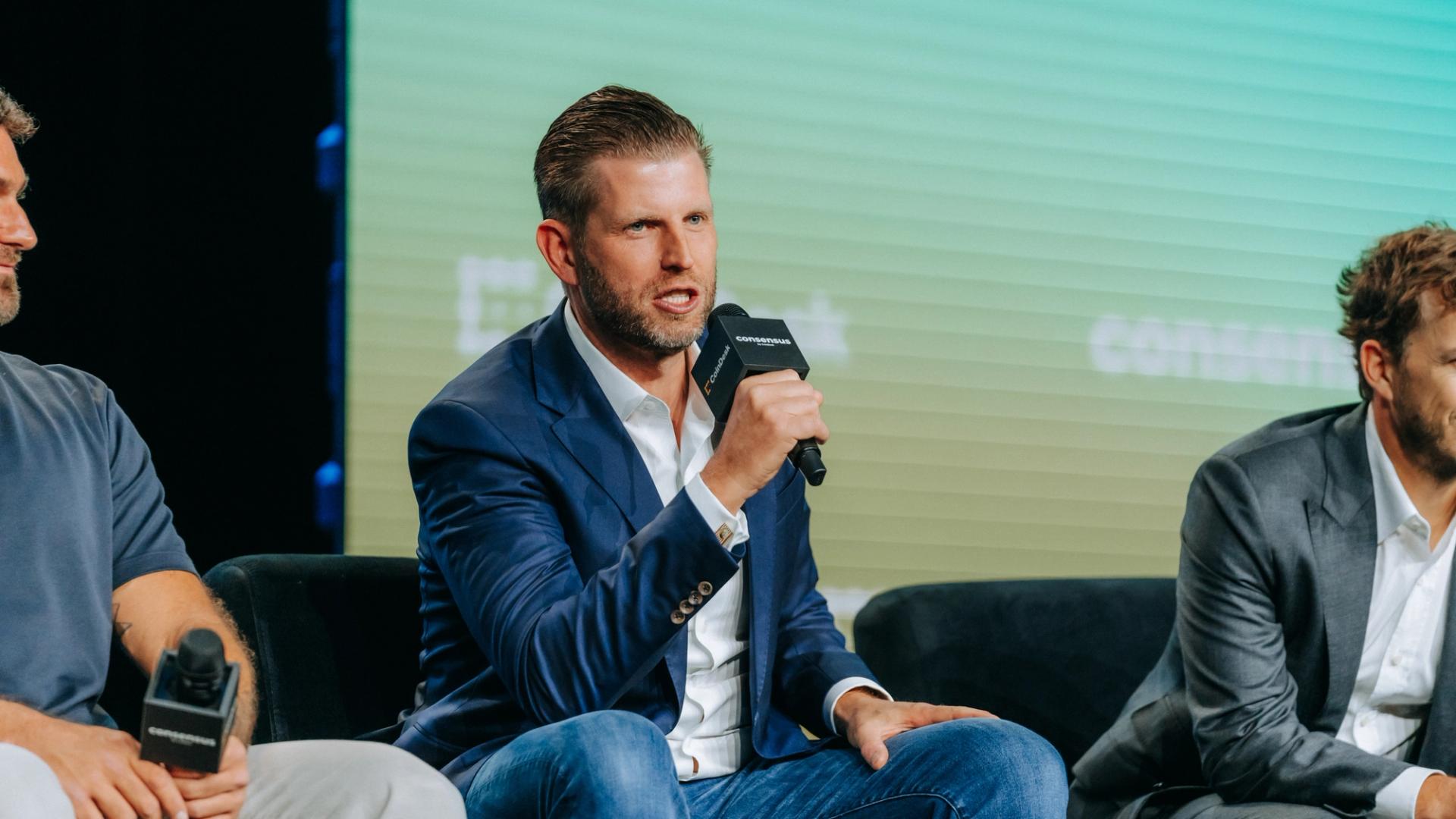 Waarom de door Trump gesteunde crypto-onderneming afstand neemt van de Hong Kong AI-aggregator WorldClaw