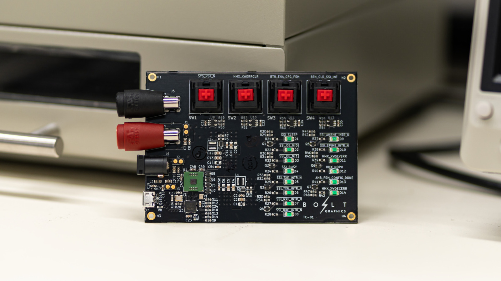 Bolt Graphics zet zijn eerste Zeus GPU in