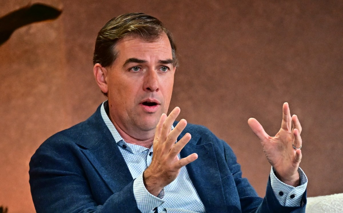 De baas van AWS legt uit waarom het investeren van miljarden in zowel Anthropic als OpenAI een prima conflict is