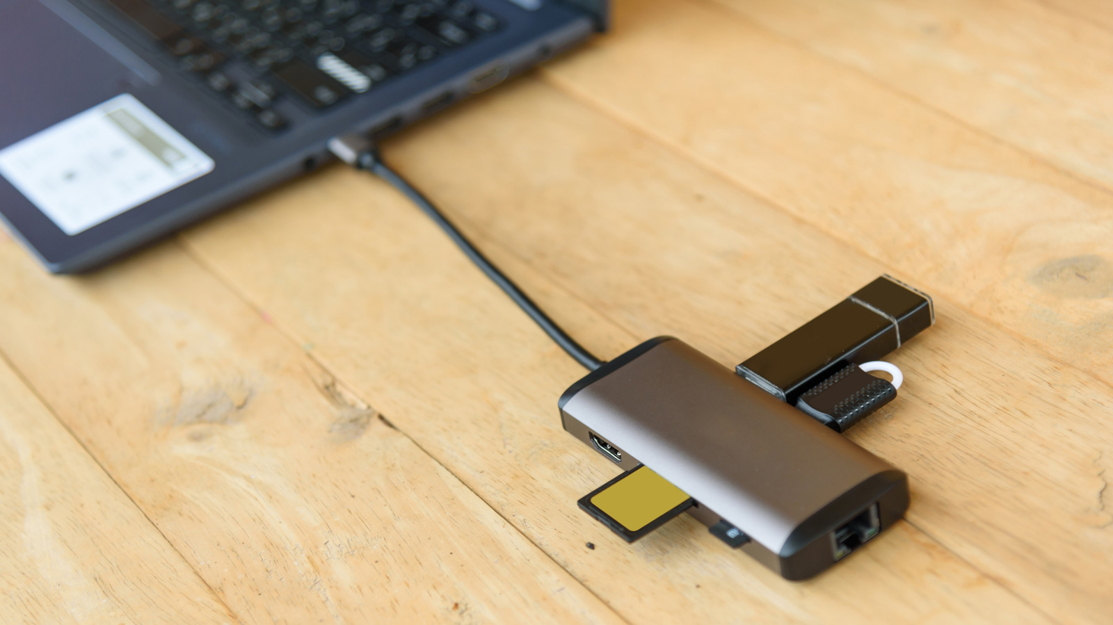 Welke USB-adapters moet je eigenlijk behouden in 2026?
