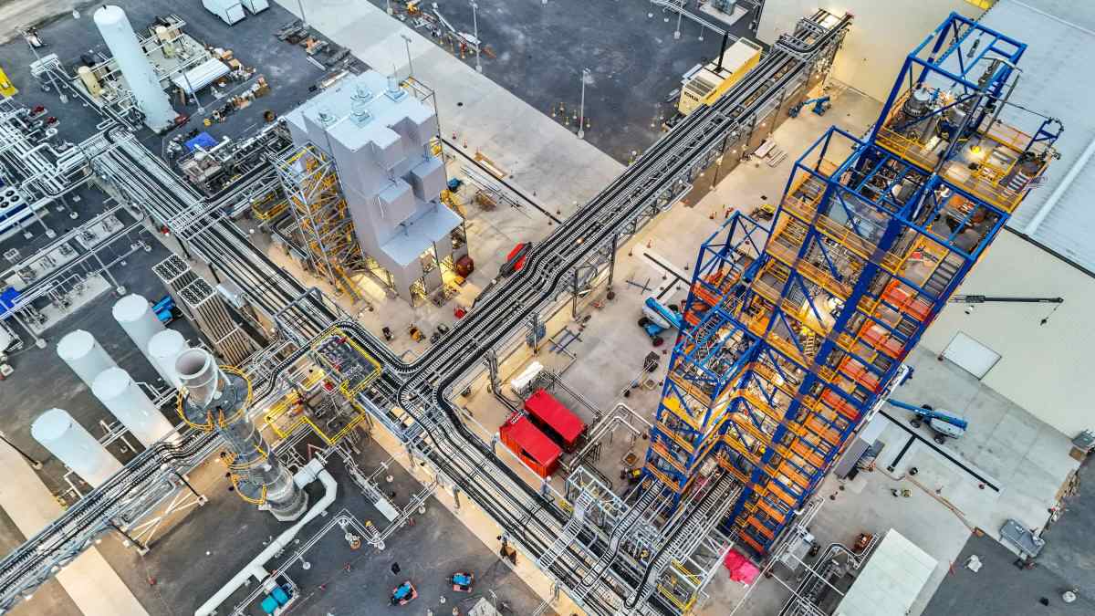 Om de EV-vertraging tegen te gaan, haalt Sila $300 miljoen op om de fabriek voor batterijmaterialen uit te breiden