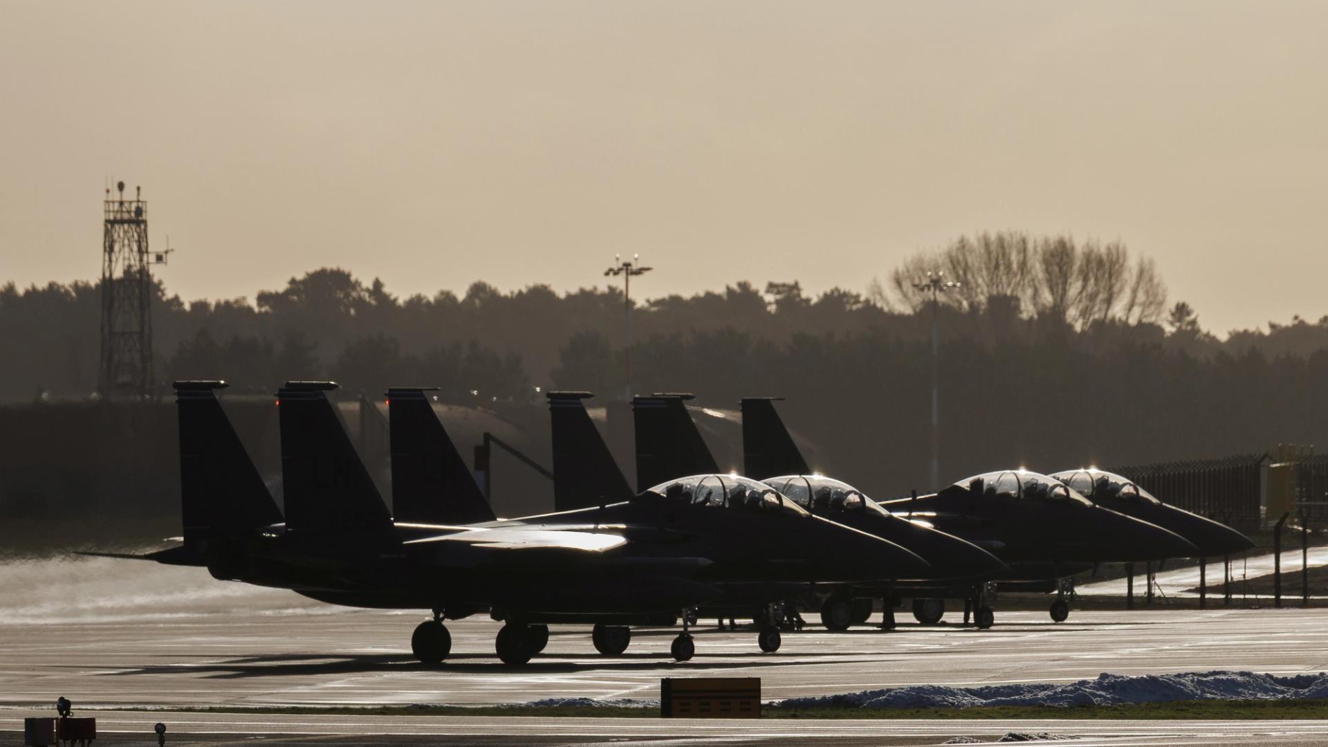 Bitcoin onder $71.000, ETH, SOL, XRP daalt terwijl het staakt-het-vuren in Iran binnen 48 uur na ondertekening uiteenvalt