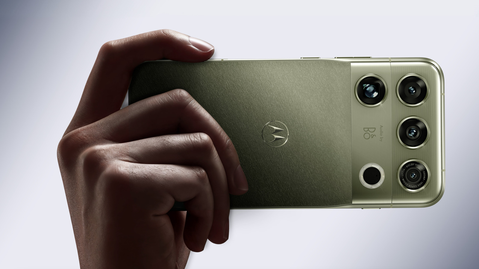 Motorola's new Signature 27 is among the first smartphone to use the Snapdragon 8 Elite Extreme Gen 6 processor