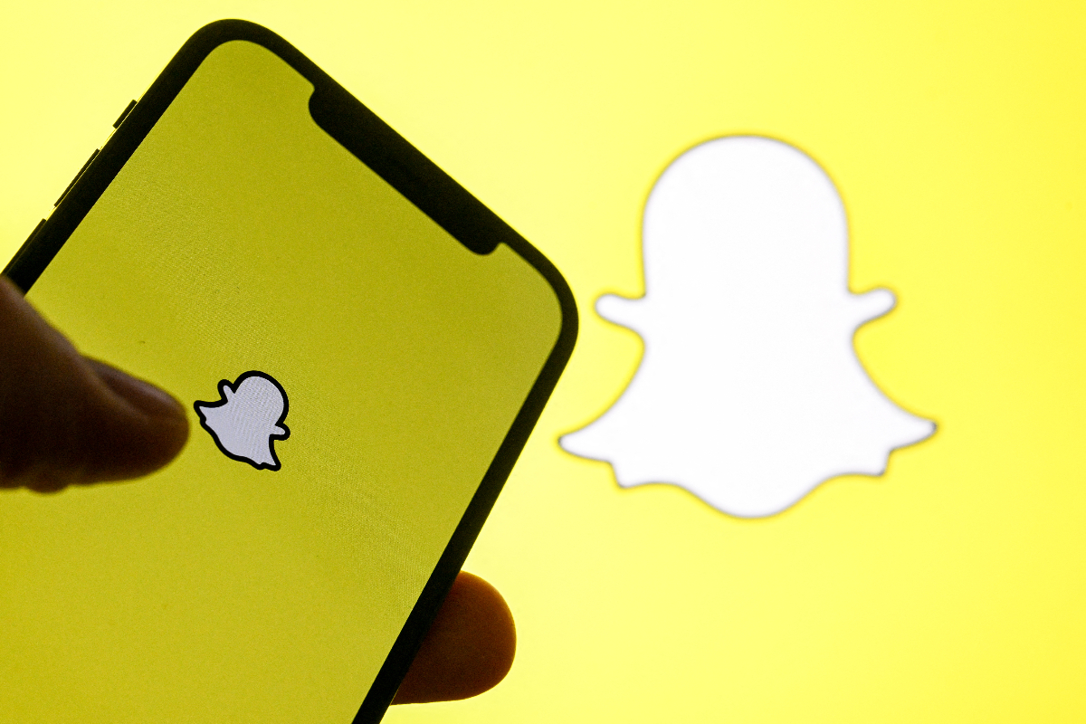 Snapchat beloont niet langer volledig door AI gegenereerde Spotlight-inhoud