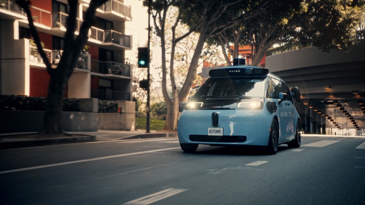 Waymo’s goedkopere robotaxi van de volgende generatie staat nu open voor alle rijders in deze drie steden