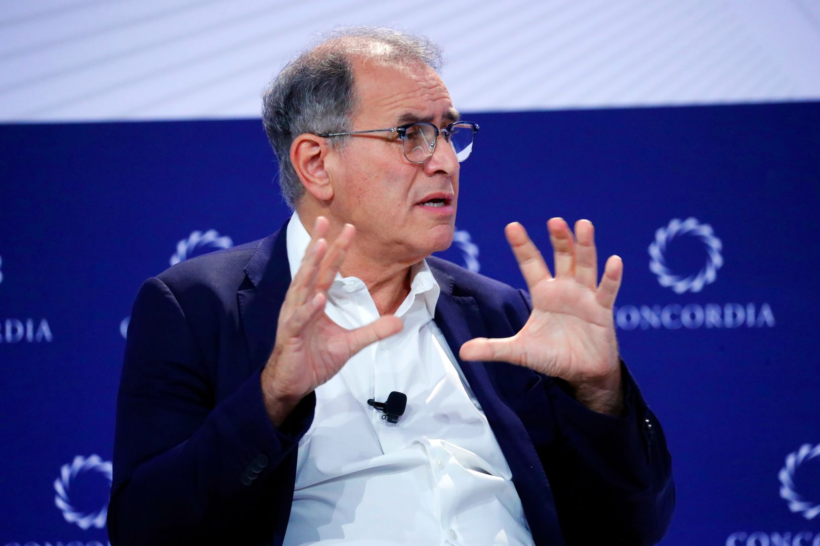 Crypto-criticus Roubini sluit zich aan bij de tokenisatie-boom met onchain 'Technodollar'