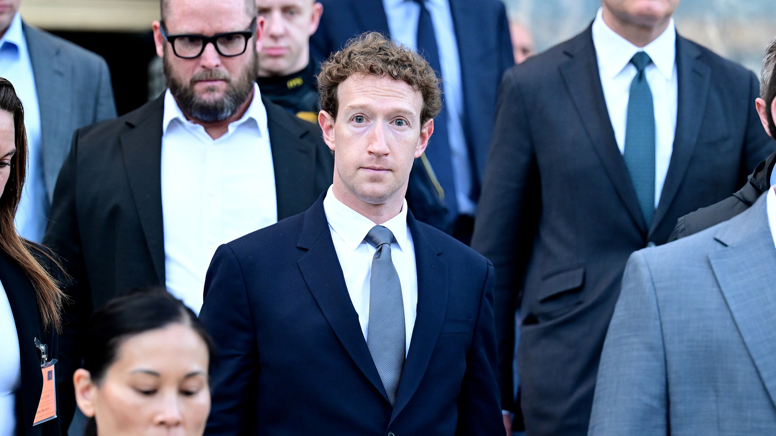 Boekuitgevers beschuldigen Meta en Mark Zuckerberg van inbreuk op het auteursrecht