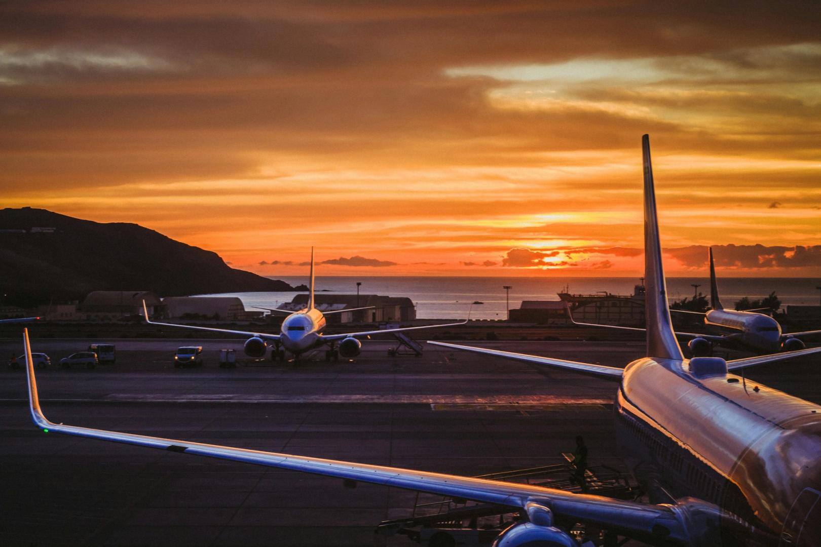 FlightAware klaagt Kalshi aan wegens weddenschappen op vluchtannuleringen
