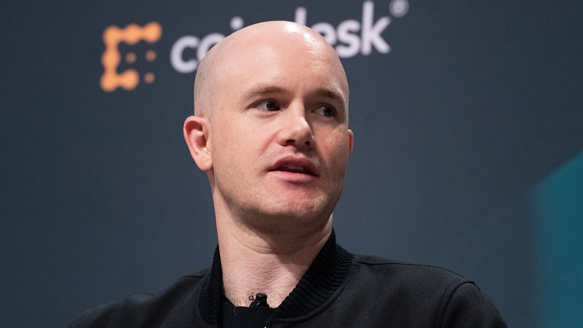 Coinbase getroffen door inzinking van de spothandel: Wall Street verlaagt de verwachtingen vóór de winstcijfers