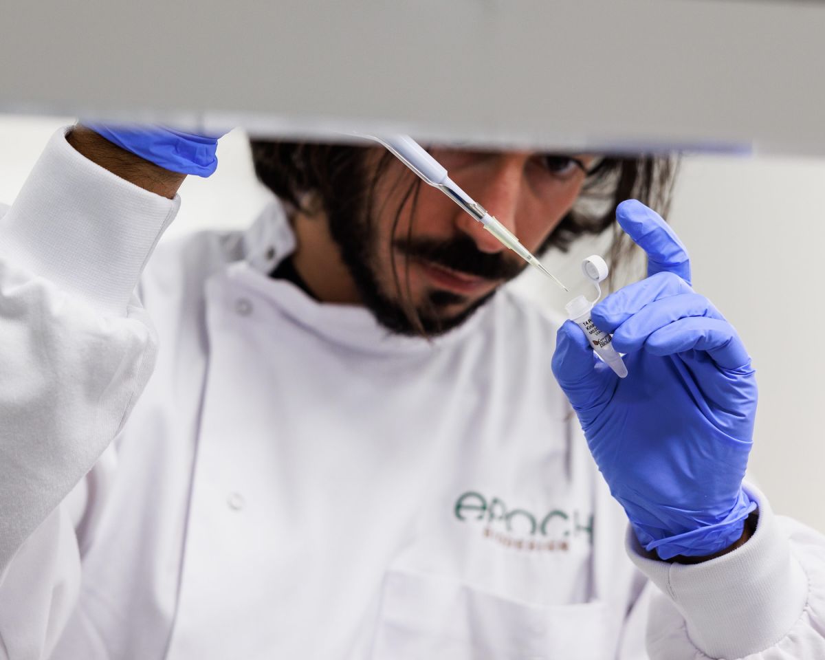 Lululemon wedt dat Epoch Biodesign letterlijk zijn korte broeken kan opeten