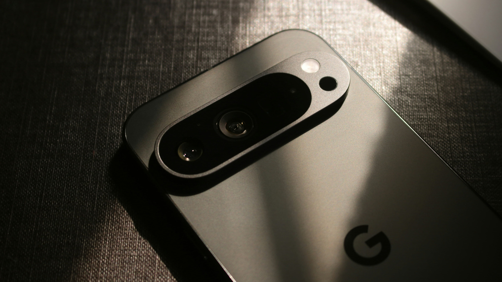 Google zegt dat het een probleem met het leeglopen van de Pixel-batterij heeft opgelost, maar sommige gebruikers zijn het daar niet mee eens
