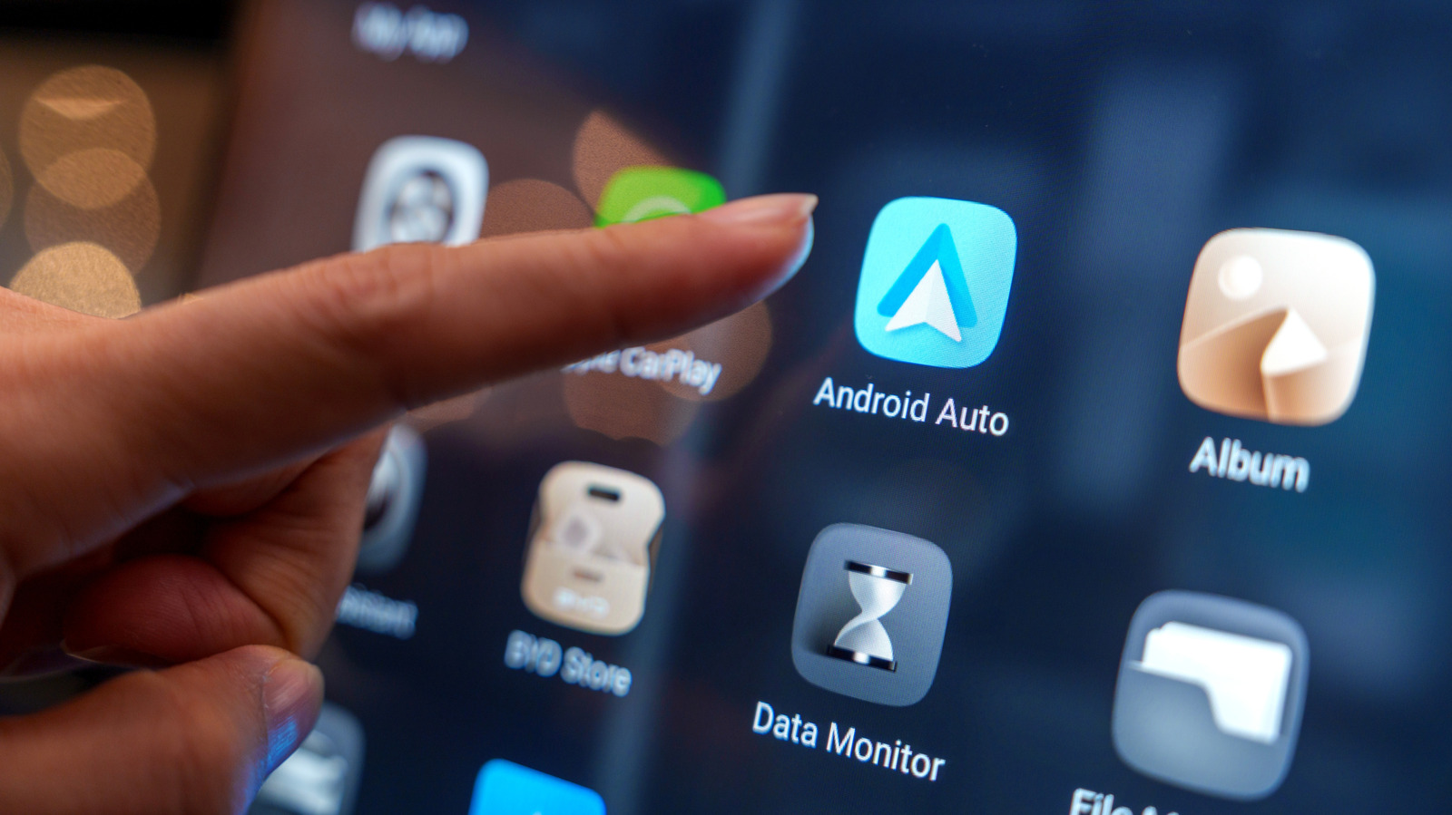 Waarom gebruikt draadloze Android Auto zowel Bluetooth als Wi-Fi?