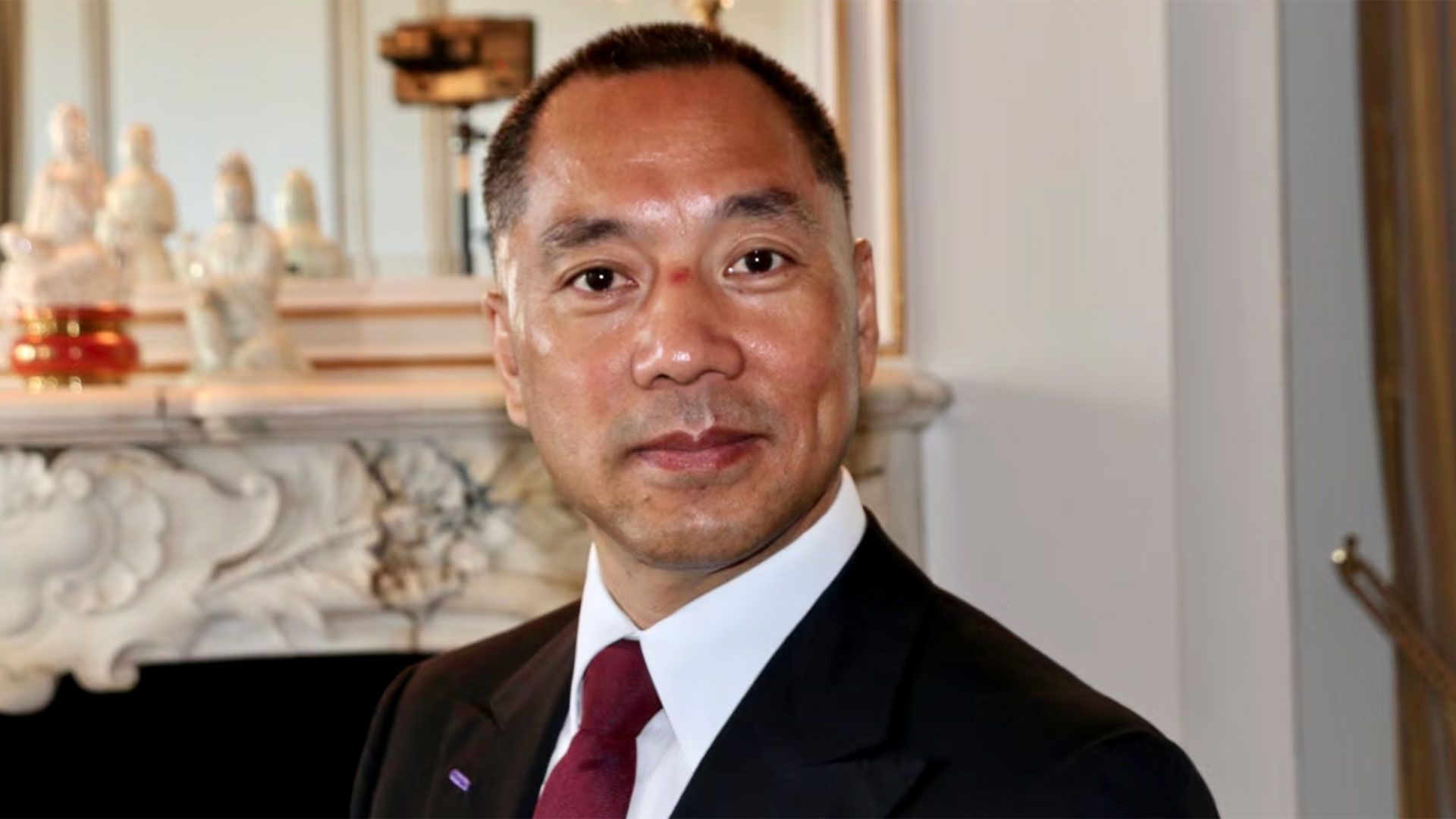 Chinese ballingschap die ooit in verband werd gebracht met de Trump-strateeg, krijgt een gevangenisstraf van 30 jaar wegens fraude van $1 miljard