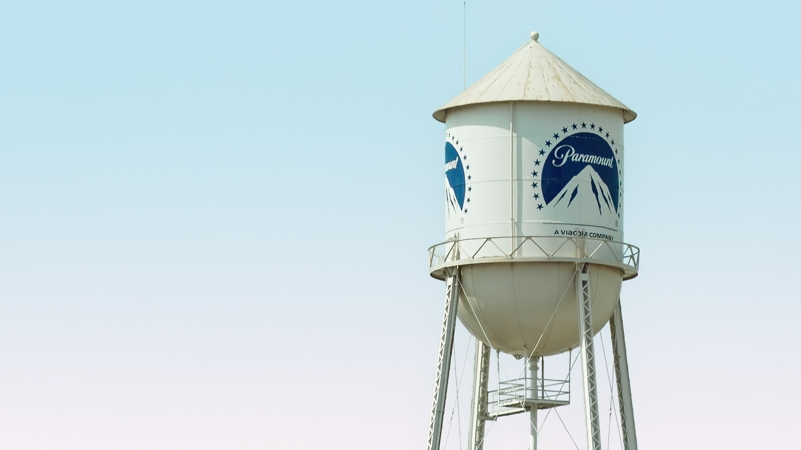Paramount stemt ermee in om de fusie van Warner Bros. uit te stellen tot 2027