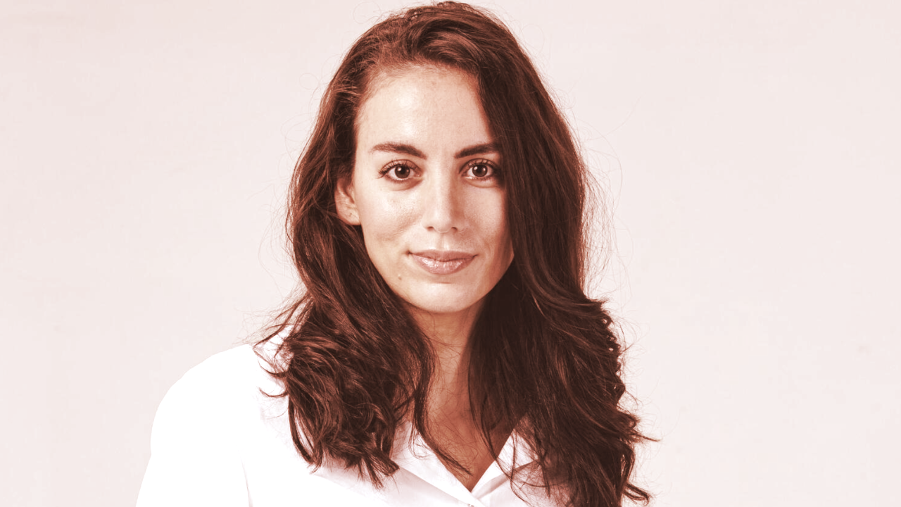 Mira Murati laat haar eerste AI-model vallen nadat ze OpenAI heeft verlaten - en het is volledig open source