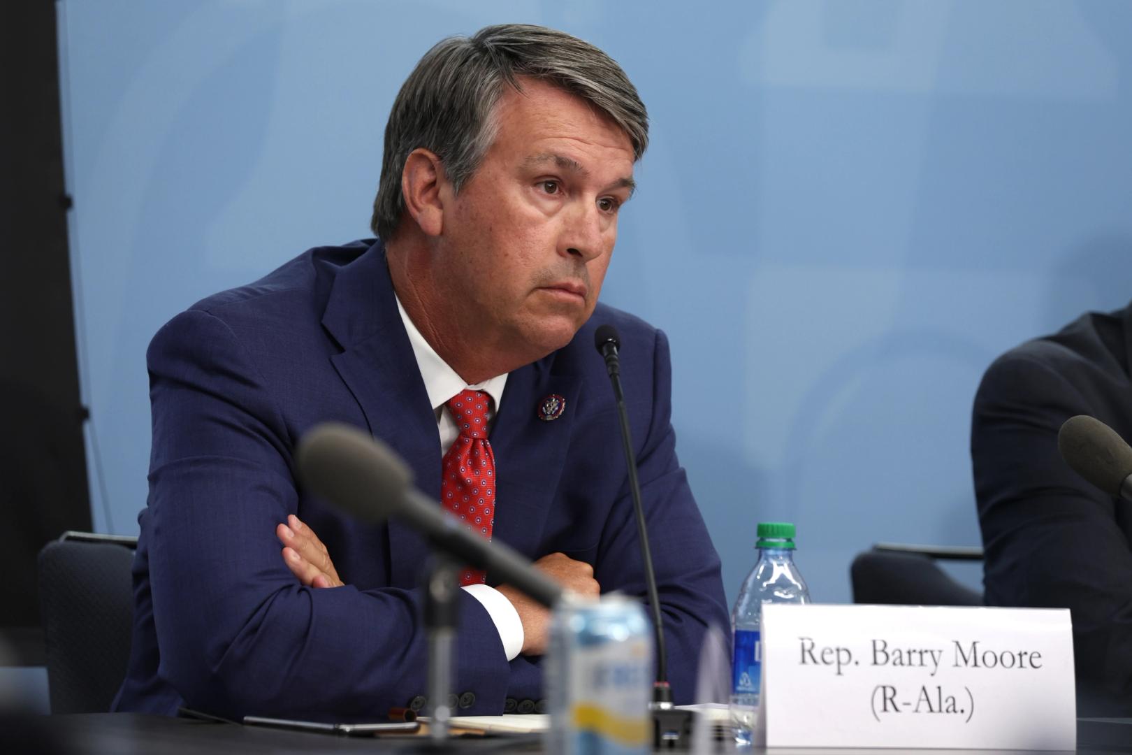 Barry Moore, de 12 miljoen dollar kostende Senaatskandidaat van Crypto PAC, wint de voorverkiezingen van de Republikeinse Partij in Alabama