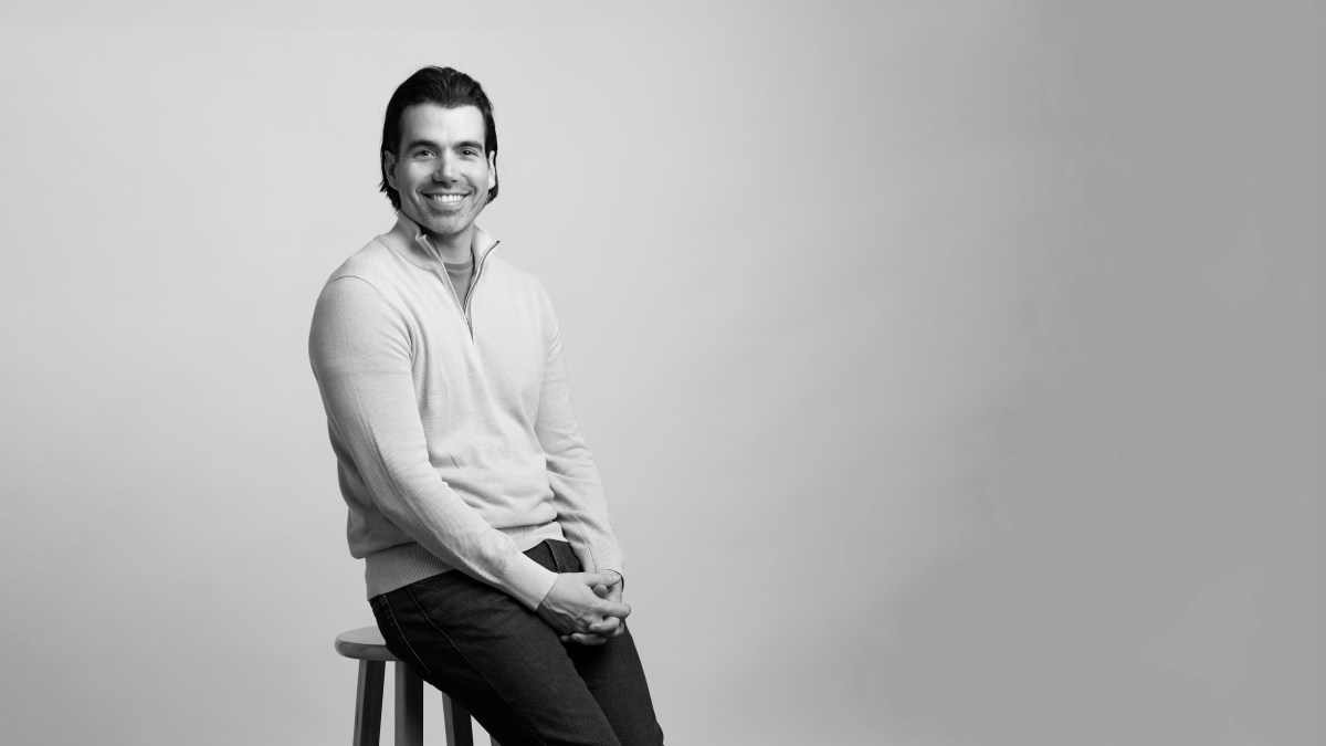 Hoe Justin Ernest bijna $500 miljoen investeerde in succesvolle startups zonder een traditioneel durfkapitaalfonds