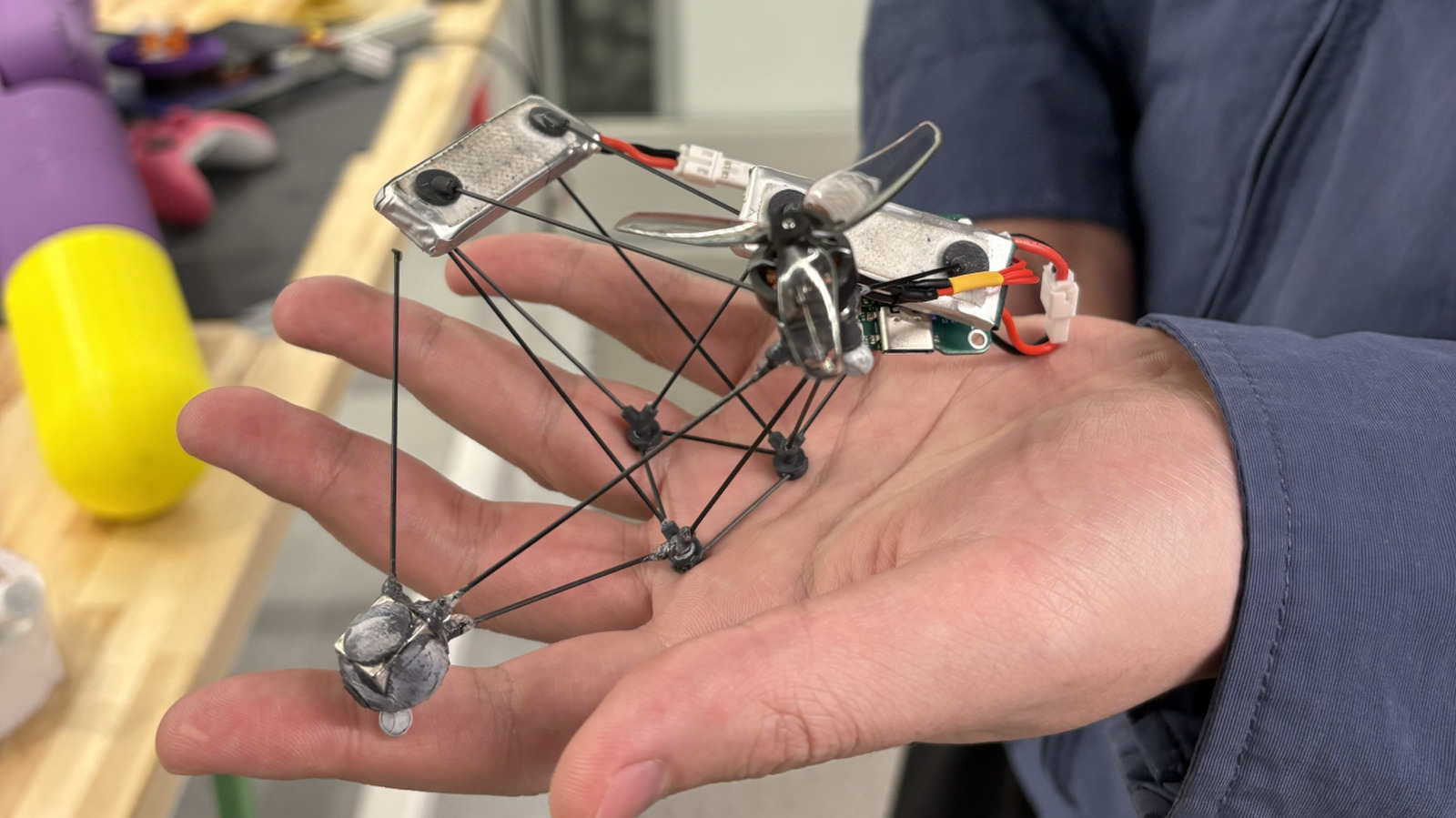 Deze nieuwe drone draait zo snel dat het menselijk oog hem nauwelijks kan zien